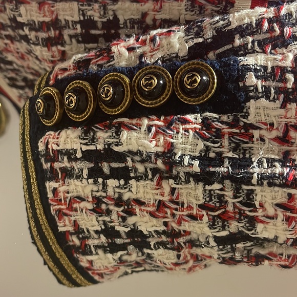 OFFICIAL GUCCI BLAZER SIZE 40 True to size. - Picture 3 of 9